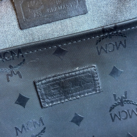 MCM PVC half moon shoulder bag - Picture 11 of 13